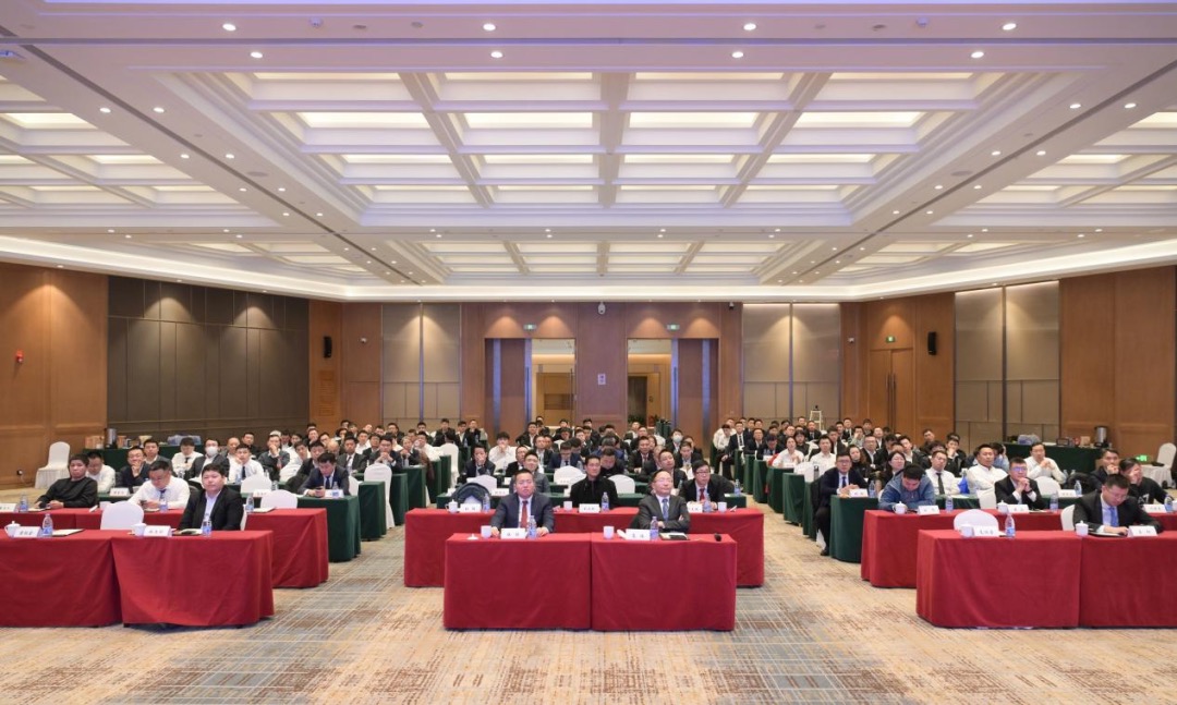 阳光丽景2023年度总结表彰暨2024年迎新年会举行